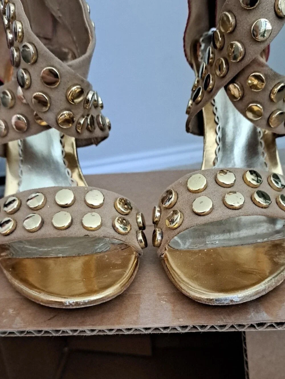 bebe high heel
